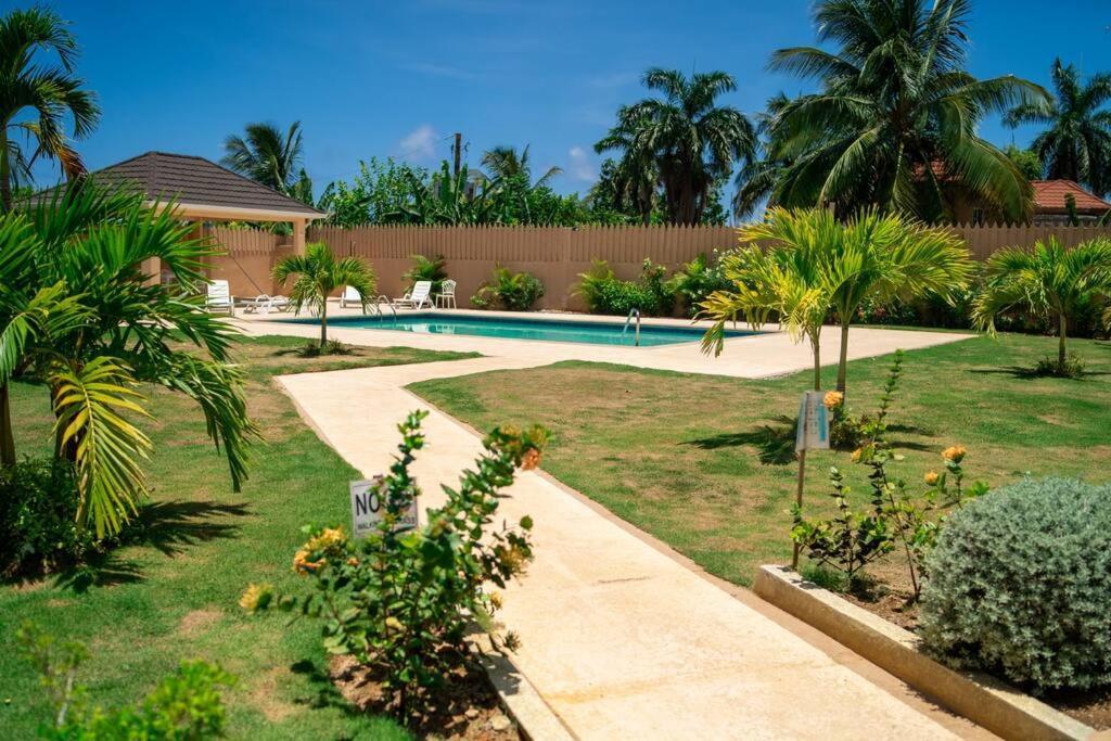 Ubuntu De La Villa- Palm View Estate Mammee Bay Экстерьер фото